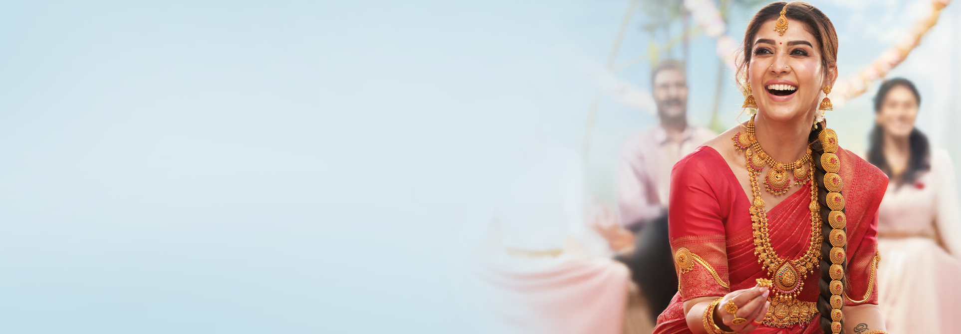 زیورآلات مناسب برای ساری قرمز: نکات استایلینگ از کارشناسان مد برای فصل عروسی